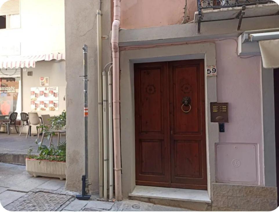 Castello Camera Privata, Nell'Appartamento Condiviso Cagliari Zewnętrze zdjęcie